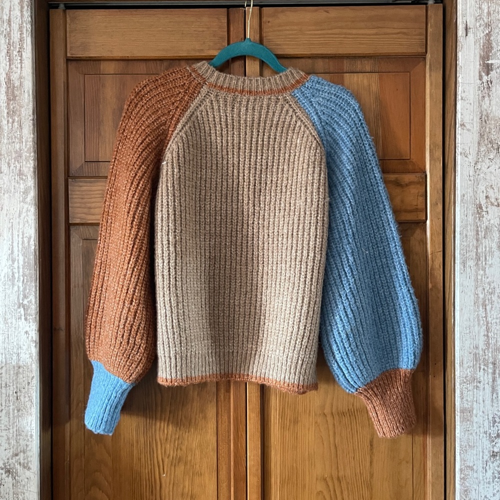 Lush size small sweater brown khaki blue in good used condition